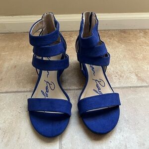 American Rag Ultramarine Blue Strappy Sandals Size 6.5 NEW with Box